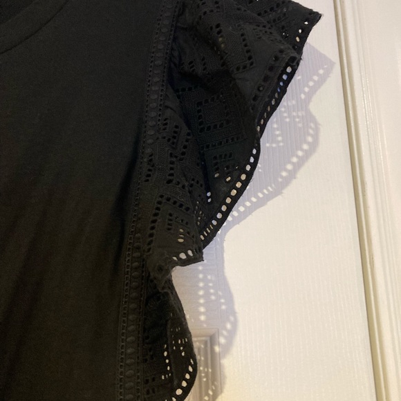 BN banana republic shoulder details top - Picture 2 of 3